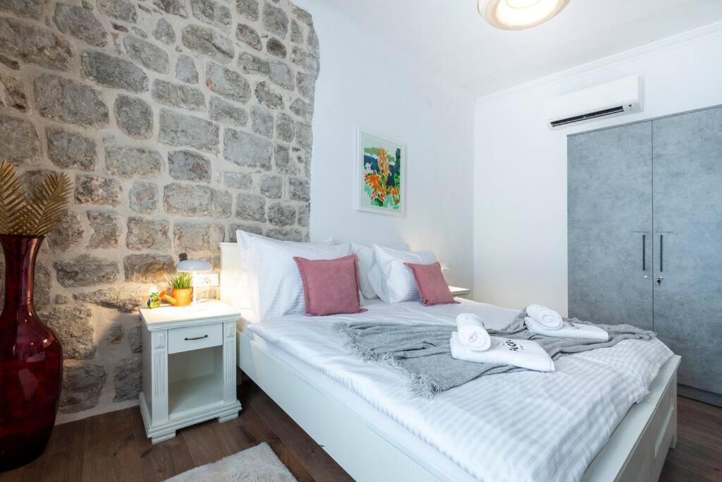Flora-Heartbeat Old City Three Bedrooms Apartment Dubrovník Exteriér fotografie