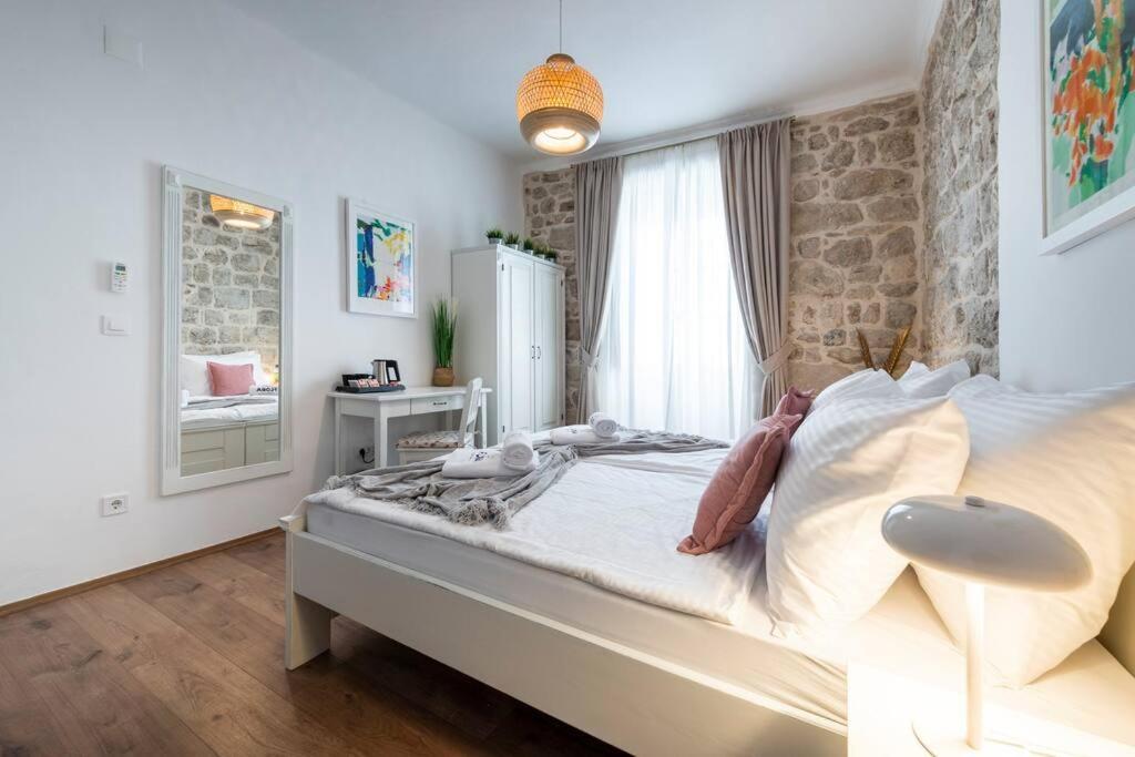 Flora-Heartbeat Old City Three Bedrooms Apartment Dubrovník Exteriér fotografie