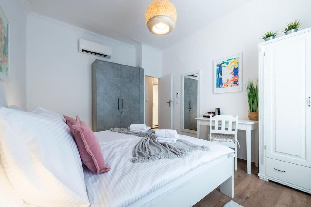 Flora-Heartbeat Old City Three Bedrooms Apartment Dubrovník Exteriér fotografie